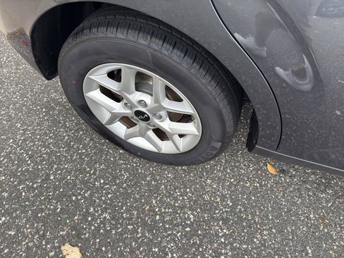 Used 2023 Kia Soul LX w/ Option Group 015 image 33