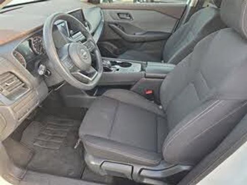 Used 2023 Nissan Rogue S image 26