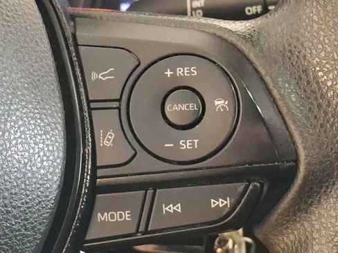 Certified 2022 Toyota RAV4 LE w/ Carpet Mat Package (TMS) image 22