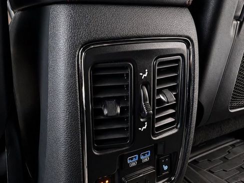 Used 2019 Jeep Grand Cherokee Trailhawk AWD/4WD image 33