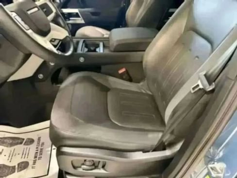 Used 2020 Land Rover Defender 110 SE image 24