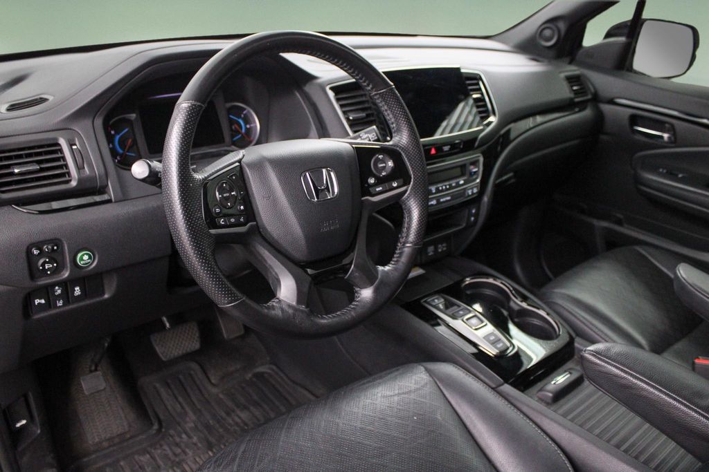 Used 2019 Honda Passport Elite image 2