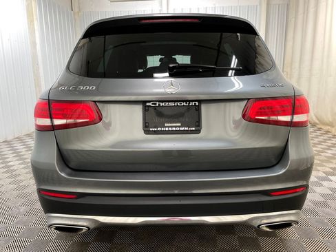 Used 2018 Mercedes-Benz GLC 300 4MATIC image 19