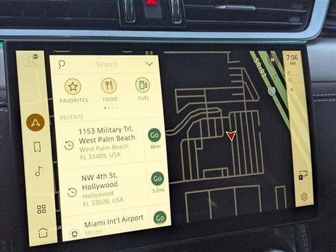 Used 2024 Jaguar F-PACE R-Dynamic S image 13