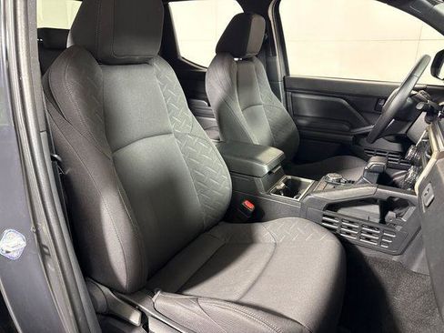 Certified 2024 Toyota Tacoma SR5 AWD/4WD image 15