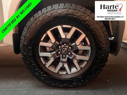Used 2024 Nissan Frontier SL w/ Technology Package image 13