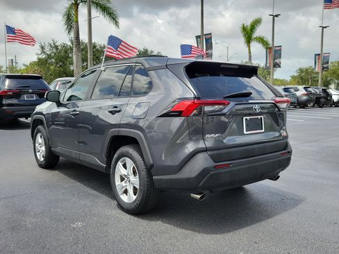 Used 2020 Toyota RAV4 XLE FWD image 9