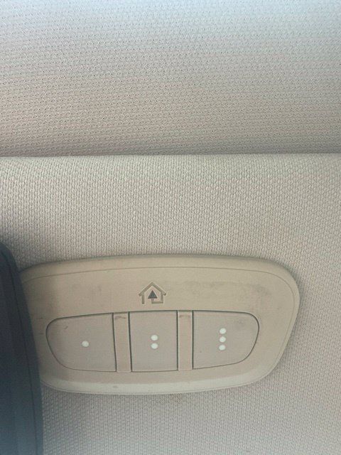 Used 2016 Jeep Cherokee Latitude w/ Comfort/Convenience Group AWD/4WD image 21