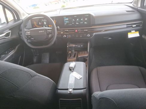 New 2026 Kia Sportage LX FWD image 10
