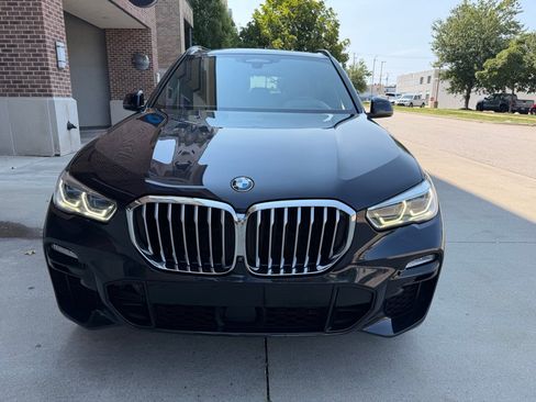 Used 2019 BMW X5 xDrive50i w/ M Sport Package AWD/4WD image 2