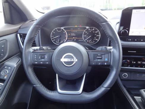 Used 2023 Nissan Rogue SL w/ SL Premium Package AWD/4WD image 16