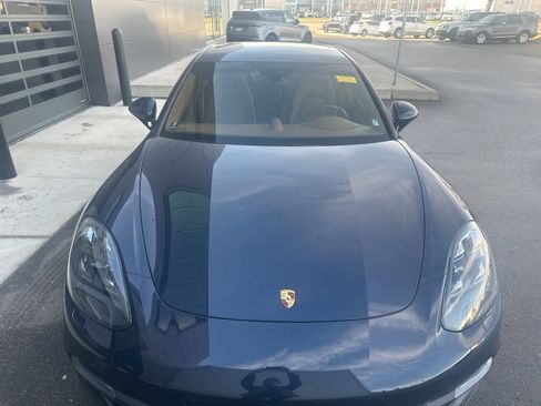Used 2019 Porsche Panamera 4 image 8
