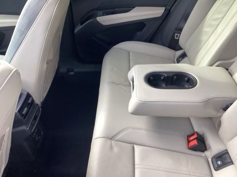 Used 2022 Audi Q4 e-tron Premium w/ Convenience Package image 25