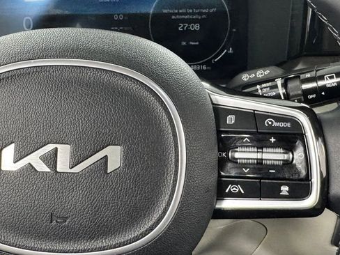 Used 2023 Kia Sorento SX AWD/4WD image 24