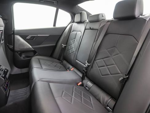 New 2026 BMW 530i xDrive image 23