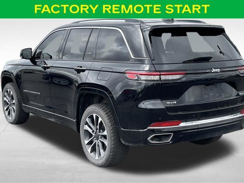Used 2022 Jeep Grand Cherokee Overland AWD/4WD image 12