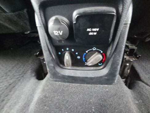 Used 2020 Ford Transit Connect XL image 29