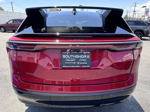 New 2025 Jeep Wagoneer S Limited image 7