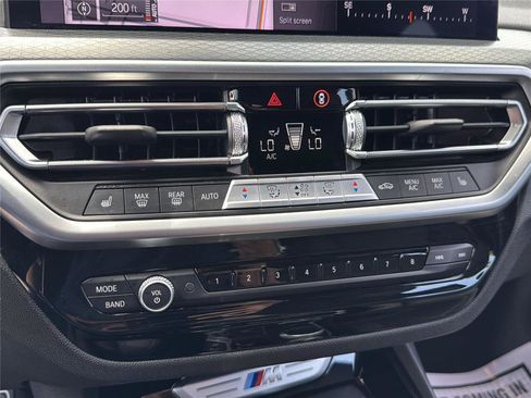 Used 2024 BMW X3 M40i AWD/4WD image 19