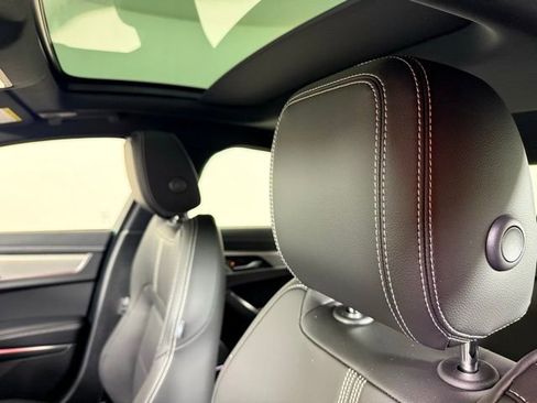 Used 2024 Jaguar XF R-Dynamic SE image 12