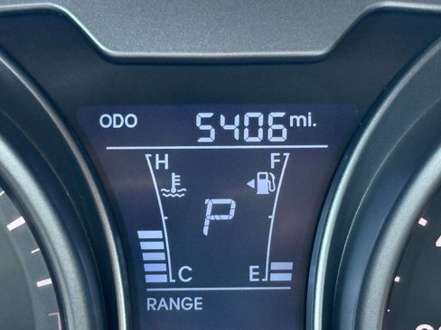 Used 2016 Hyundai Veloster image 13