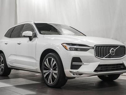 Used 2022 Volvo XC60 B5 Inscription w/ Climate Package