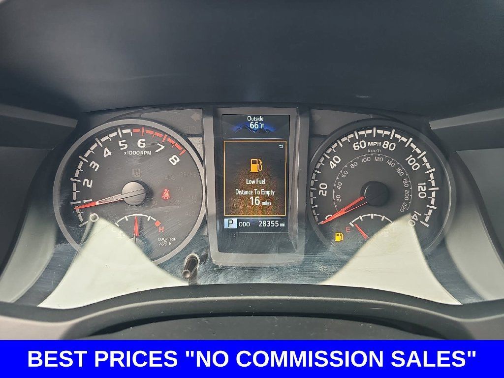 Used 2023 Toyota Tacoma SR w/ SR Convenience Package RWD image 18