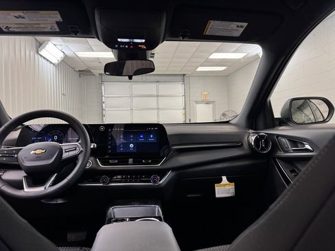 New 2026 Chevrolet Equinox LT image 22