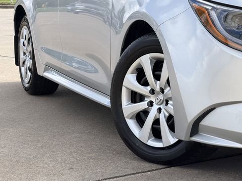 Used 2026 Toyota Corolla LE FWD image 12