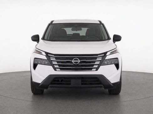 Used 2024 Nissan Rogue S FWD image 5