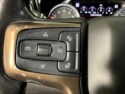 Used 2021 Chevrolet Silverado 1500 High Country AWD/4WD image 12