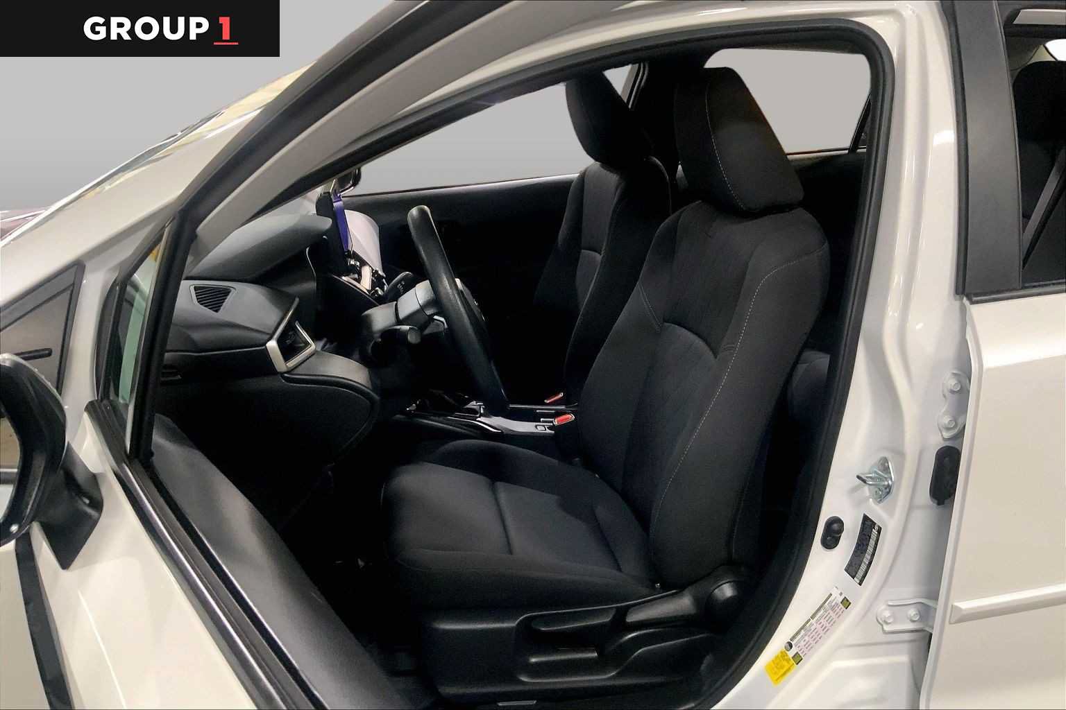 Certified 2025 Toyota Corolla LE FWD image 8
