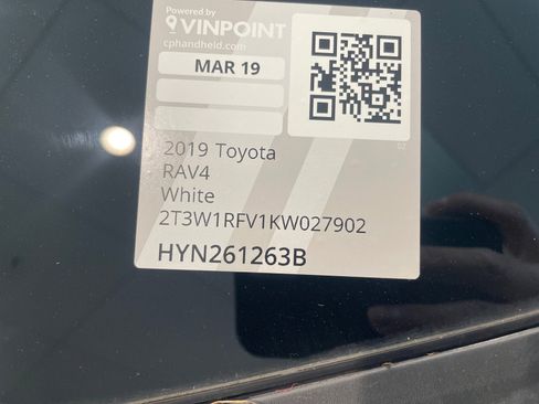 Used 2019 Toyota RAV4 XLE image 25