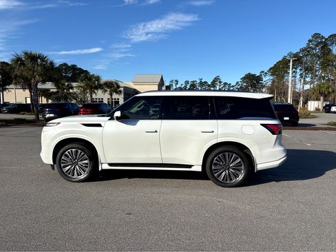 New 2026 INFINITI QX80 Luxe w/ Cargo Package image 30