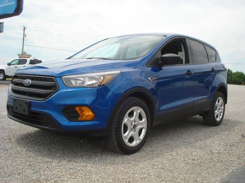 Used 2018 Ford Escape S FWD image 4