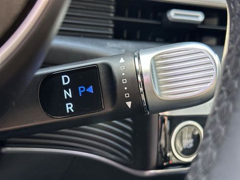 Used 2022 Hyundai Ioniq 5 Limited image 18