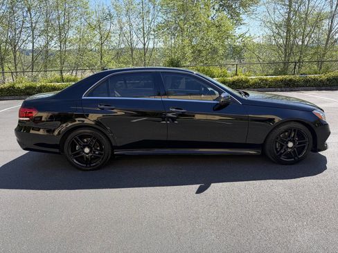 Used 2014 Mercedes-Benz E 350 Sedan image 4