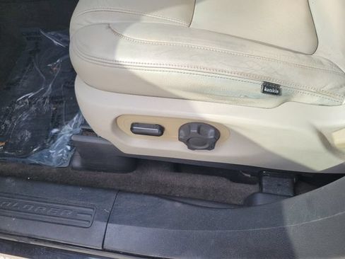 Used 2015 Ford Explorer FWD image 19