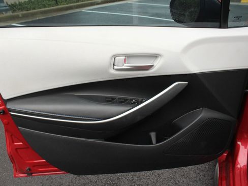 Used 2020 Toyota Corolla SE FWD image 14