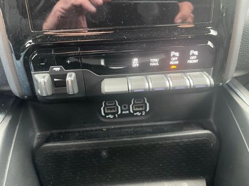 Used 2023 RAM 1500 Laramie image 18