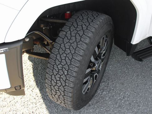 Used 2025 GMC Sierra 2500 Denali Ultimate image 56