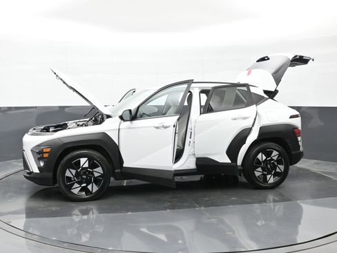 Certified 2024 Hyundai Kona SEL FWD image 48