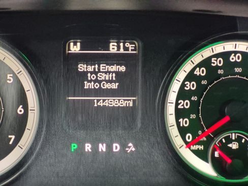 Used 2014 RAM 1500 Classic SLT AWD/4WD image 23