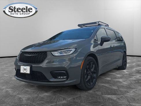 Certified 2023 Chrysler Pacifica Touring-L w/ S Appearance Package FWD image 1