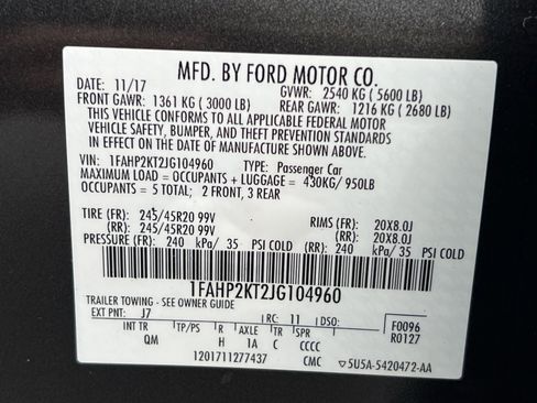 Certified 2018 Ford Taurus SHO w/ Driver Assist Package image 30