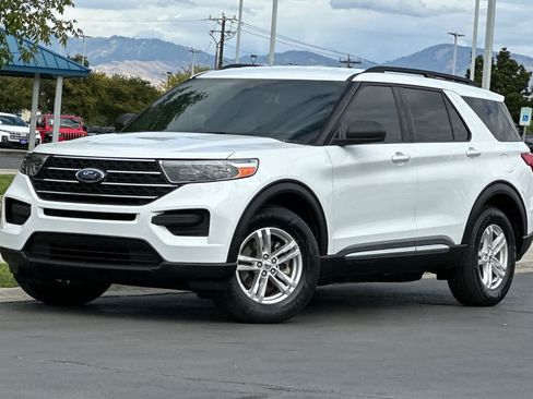 Used 2020 Ford Explorer XLT w/ Class III Trailer Tow Package AWD/4WD image 1