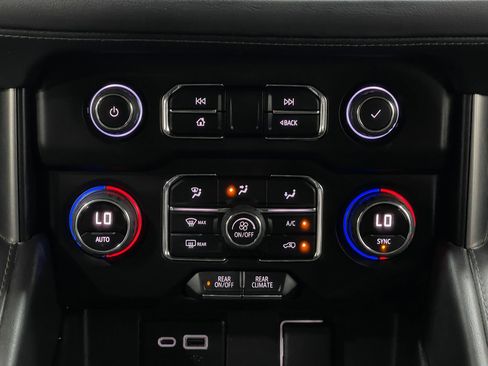 Used 2022 Chevrolet Tahoe LS AWD/4WD image 23