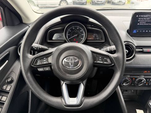 Used 2020 Toyota Yaris LE FWD image 16