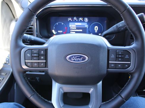 New 2026 Ford F350 Lariat w/ Black Appearance Package image 19