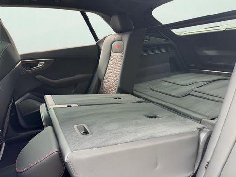 Certified 2025 Audi RS Q8 performance image 35